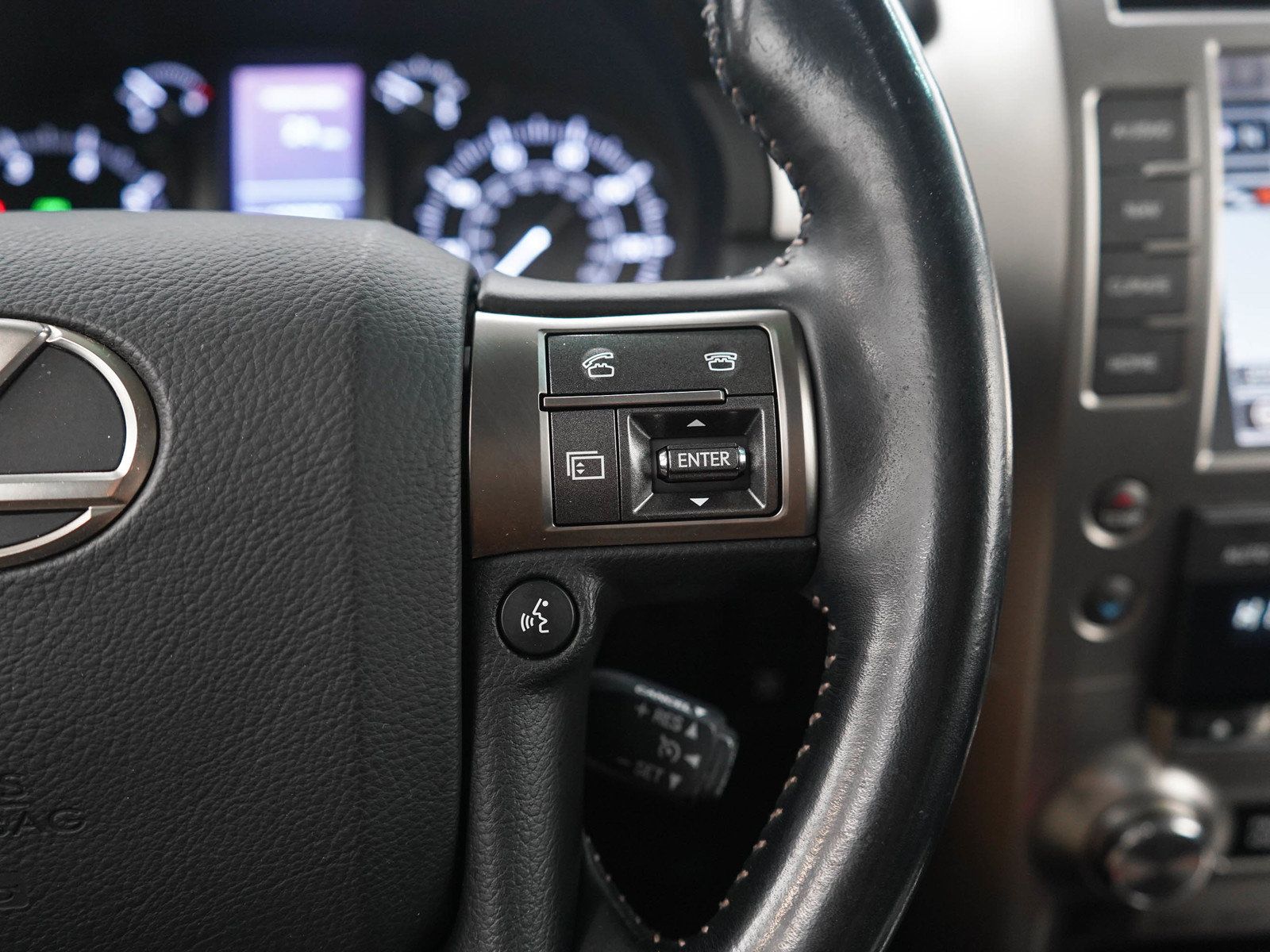 Used 2015 Lexus GX 460 w/ Premium Package AWD/4WD image 26