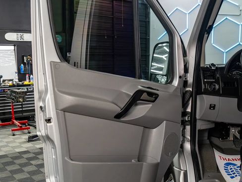 Used 2017 Mercedes-Benz Sprinter 3500 image 8
