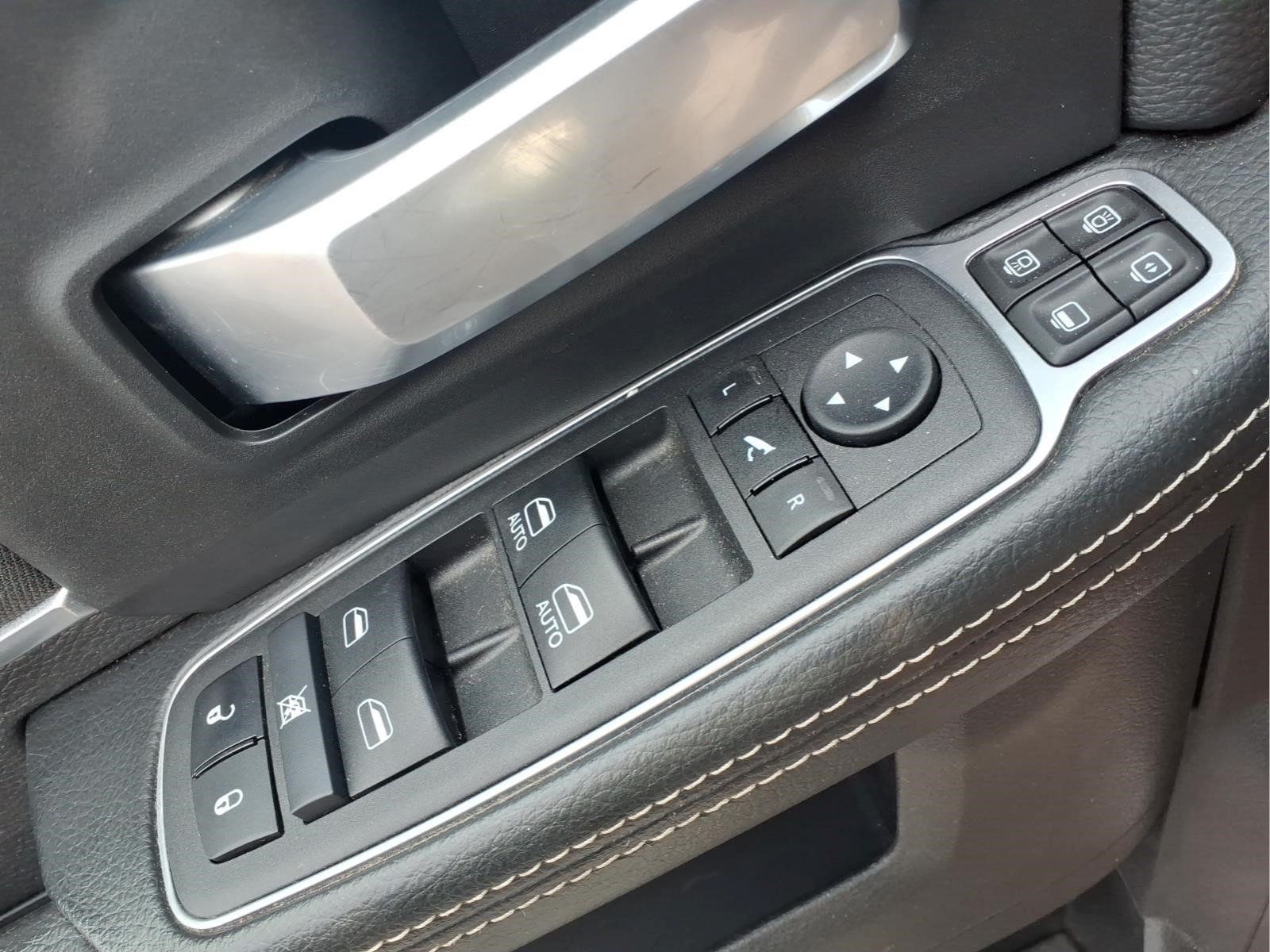 Used 2024 RAM 2500 Big Horn AWD/4WD image 16