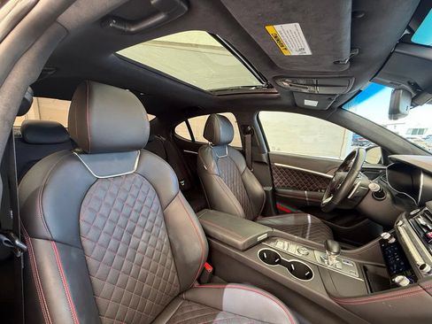 Used 2025 Genesis G70 3.3T Advanced w/ Sport Prestige Package AWD/4WD image 15