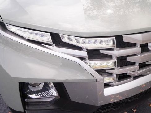 Used 2023 Hyundai Santa Cruz SE image 35