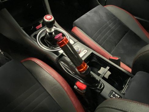 Used 2018 Subaru WRX STI AWD/4WD image 33