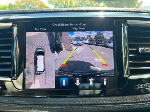 Used 2018 Chrysler Pacifica Limited w/ Advanced Safetytec Group FWD image 17
