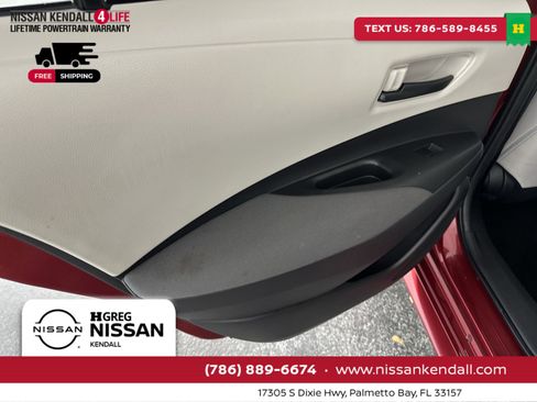 Used 2022 Toyota Corolla LE image 34
