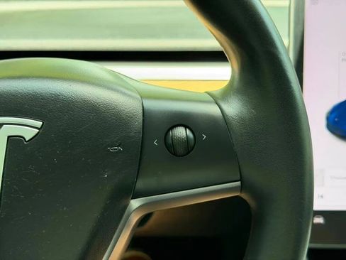 Used 2018 Tesla Model 3 Long Range RWD image 13