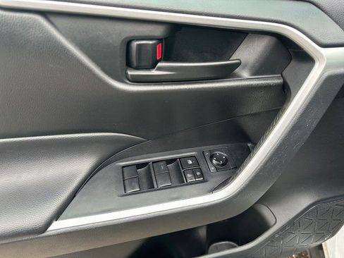 Used 2024 Toyota RAV4 LE AWD/4WD image 12