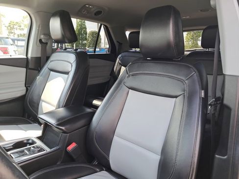 Certified 2023 Ford Explorer XLT w/ Equipment Group 202A image 18