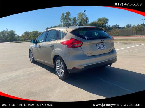 Used 2016 Ford Focus SE image 4