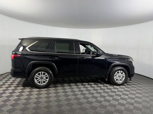 Used 2025 Toyota Sequoia SR5 AWD/4WD image 3