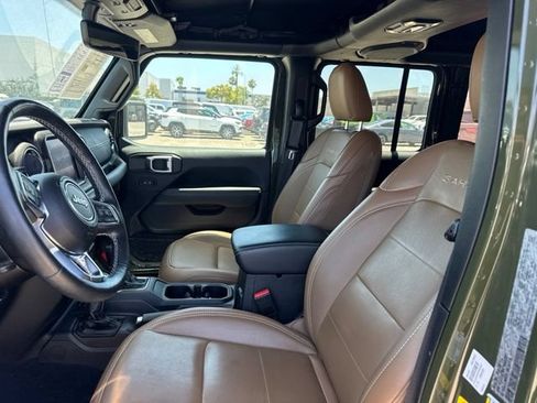 Used 2023 Jeep Wrangler Unlimited Sahara w/ Cold Weather Group AWD/4WD image 9