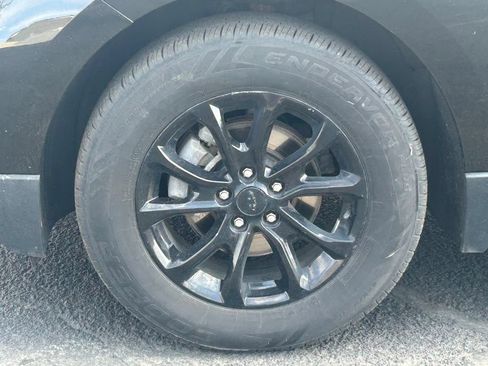 Used 2020 Chevrolet Equinox LT FWD image 12