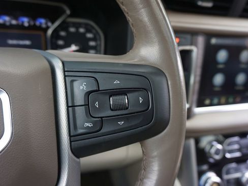 Used 2021 GMC Yukon Denali w/ Denali Premium Package RWD image 9