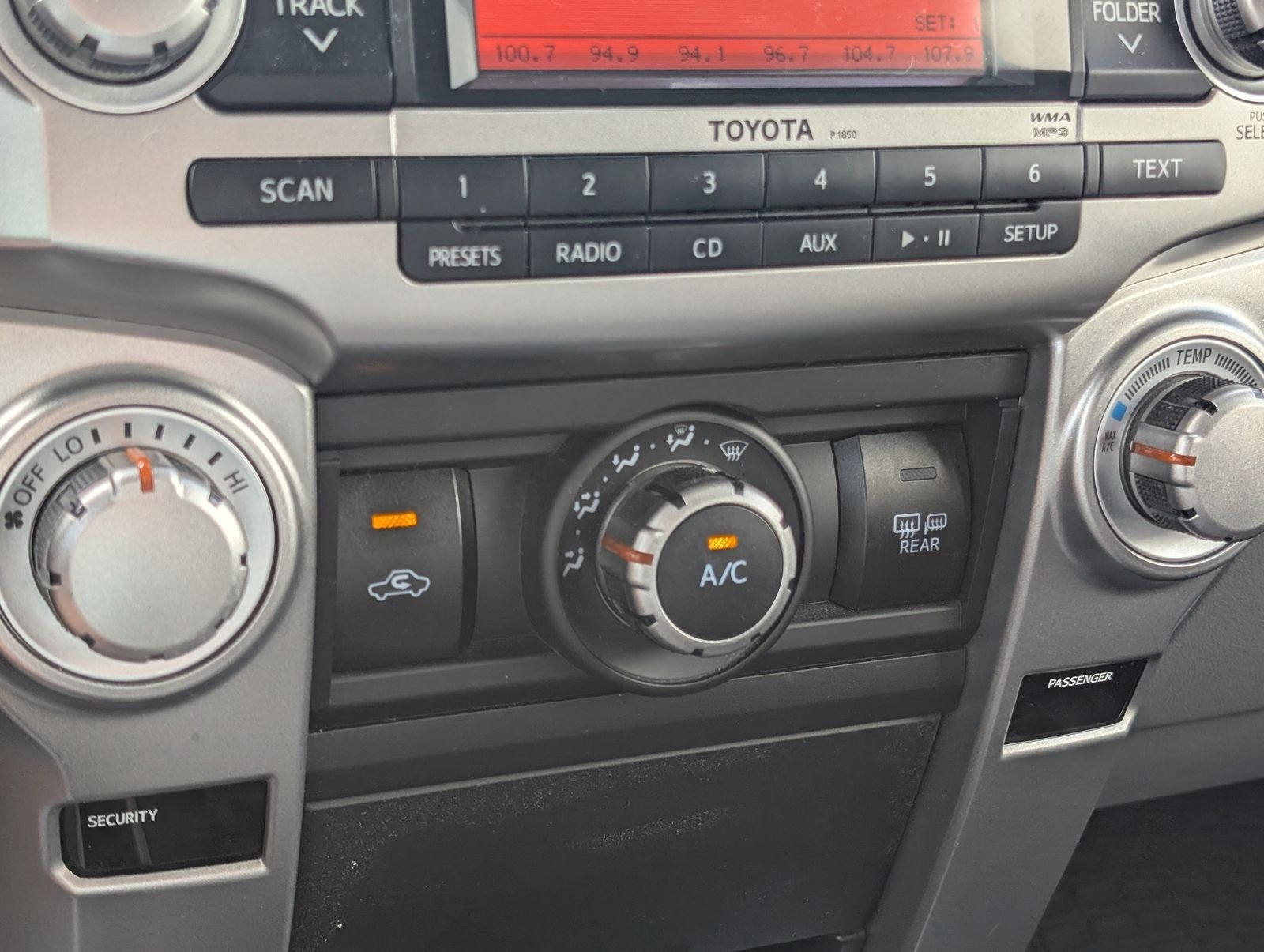 Used 2013 Toyota 4Runner SR5 RWD image 21