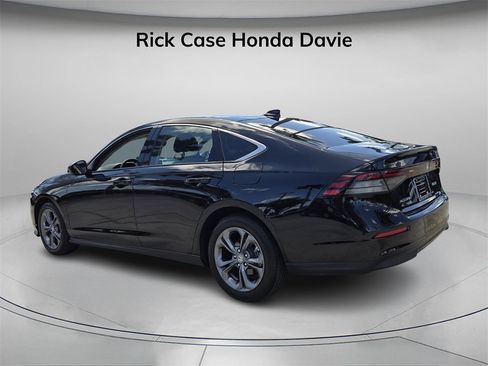 Certified 2024 Honda Accord EX image 7