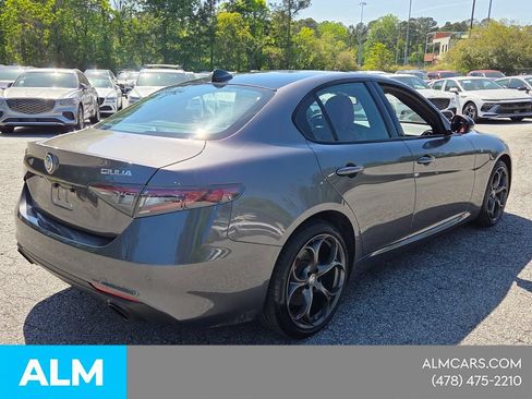 Used 2024 Alfa Romeo Giulia Ti w/ Performance Driving Package AWD/4WD image 15