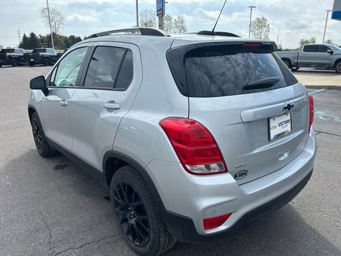 Used 2022 Chevrolet Trax LT w/ Driver Confidence Package FWD image 7