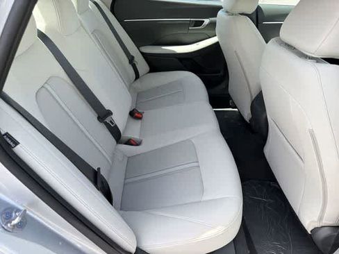 New 2026 Hyundai Sonata SE FWD image 17