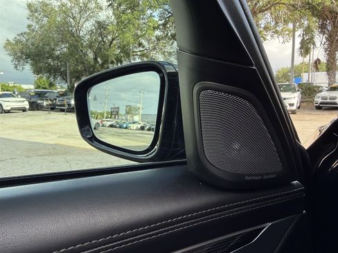 Used 2019 BMW 740i w/ Executive Package image 32