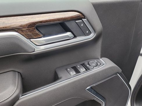 New 2026 GMC Sierra 1500 Elevation w/ LPO, Elevation Black Package image 15