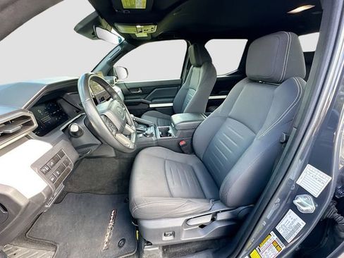 Used 2024 Toyota Tacoma TRD Off-Road image 19