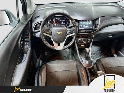 Used 2019 Chevrolet Trax LT w/ LT Convenience Package AWD/4WD image 23