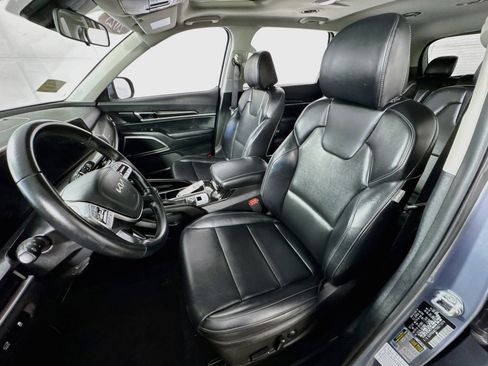 Used 2025 Kia Telluride S FWD image 15