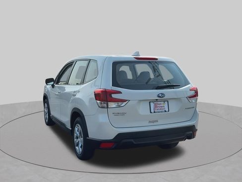 Used 2022 Subaru Forester AWD/4WD image 9