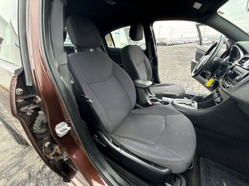 Used 2013 Chrysler 200 LX image 22