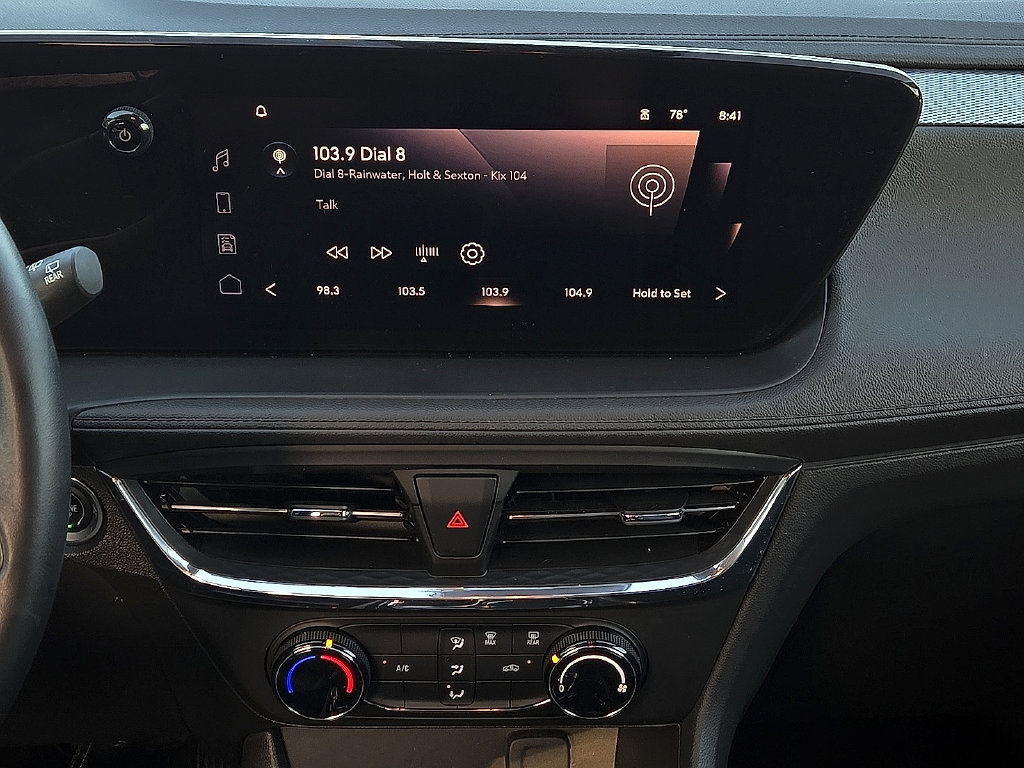 Used 2025 Buick Encore GX Preferred w/ Advanced Technology Package FWD image 11