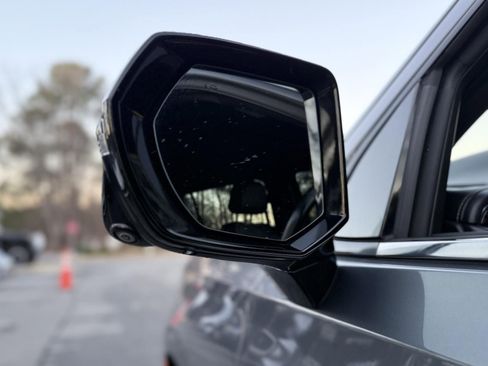 Used 2022 Chevrolet Suburban Premier w/ Premium Package image 21