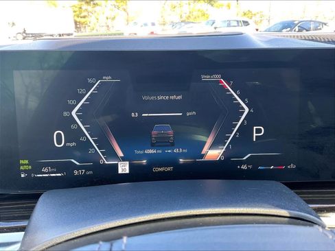 Used 2024 BMW X7 xDrive40i w/ Executive Package image 25