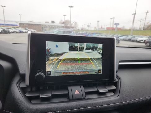 Used 2024 Toyota RAV4 XLE image 17