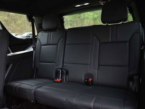 Used 2025 Chevrolet Tahoe RST w/ Comfort Package AWD/4WD image 13