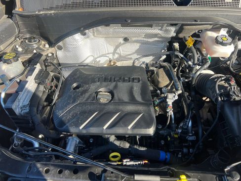 Used 2025 Chevrolet TrailBlazer LT image 32