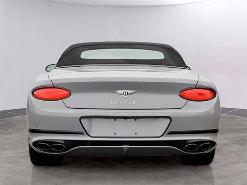 Used 2022 Bentley Continental GT image 6