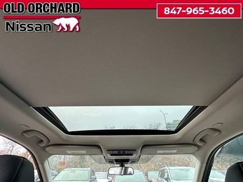 Used 2023 Nissan Rogue SV w/ SV Premium B Package image 14