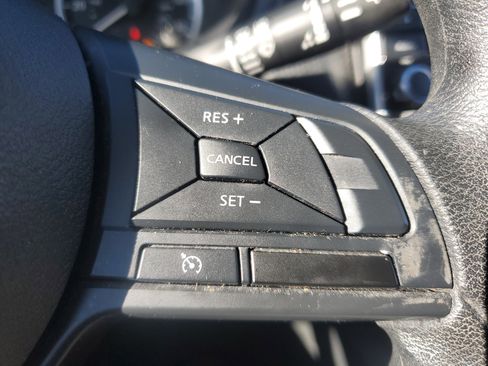 Used 2024 Nissan Kicks S image 23