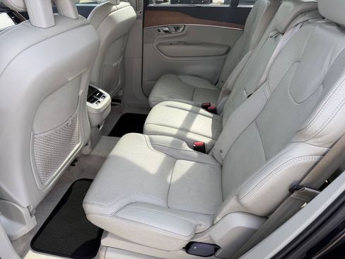 Used 2016 Volvo XC90 T6 Inscription w/ Vision Package AWD/4WD image 16