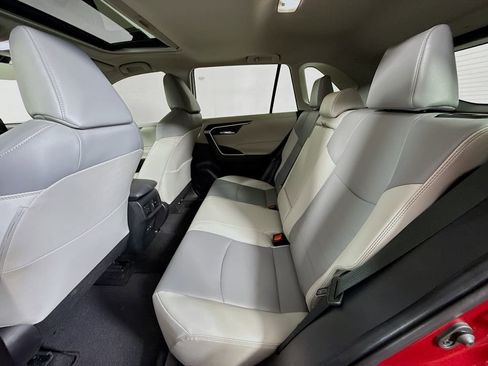 Certified 2022 Toyota RAV4 XLE Premium FWD image 24