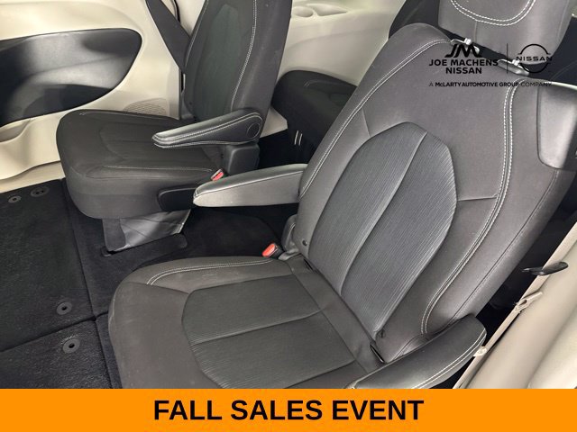 Used 2024 Chrysler Voyager LX FWD image 40