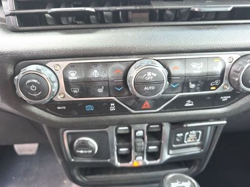 Used 2025 Jeep Wrangler Unlimited Sport S 4xe w/ Convenience Group AWD/4WD image 4