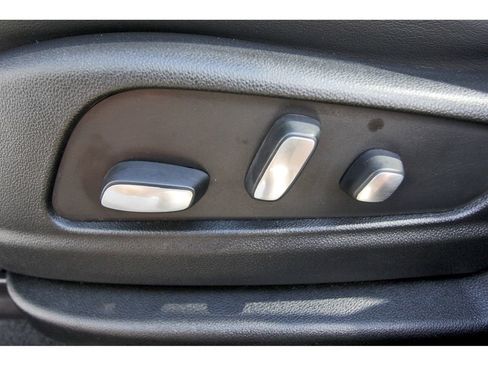 Used 2020 Cadillac XT6 Premium Luxury image 27