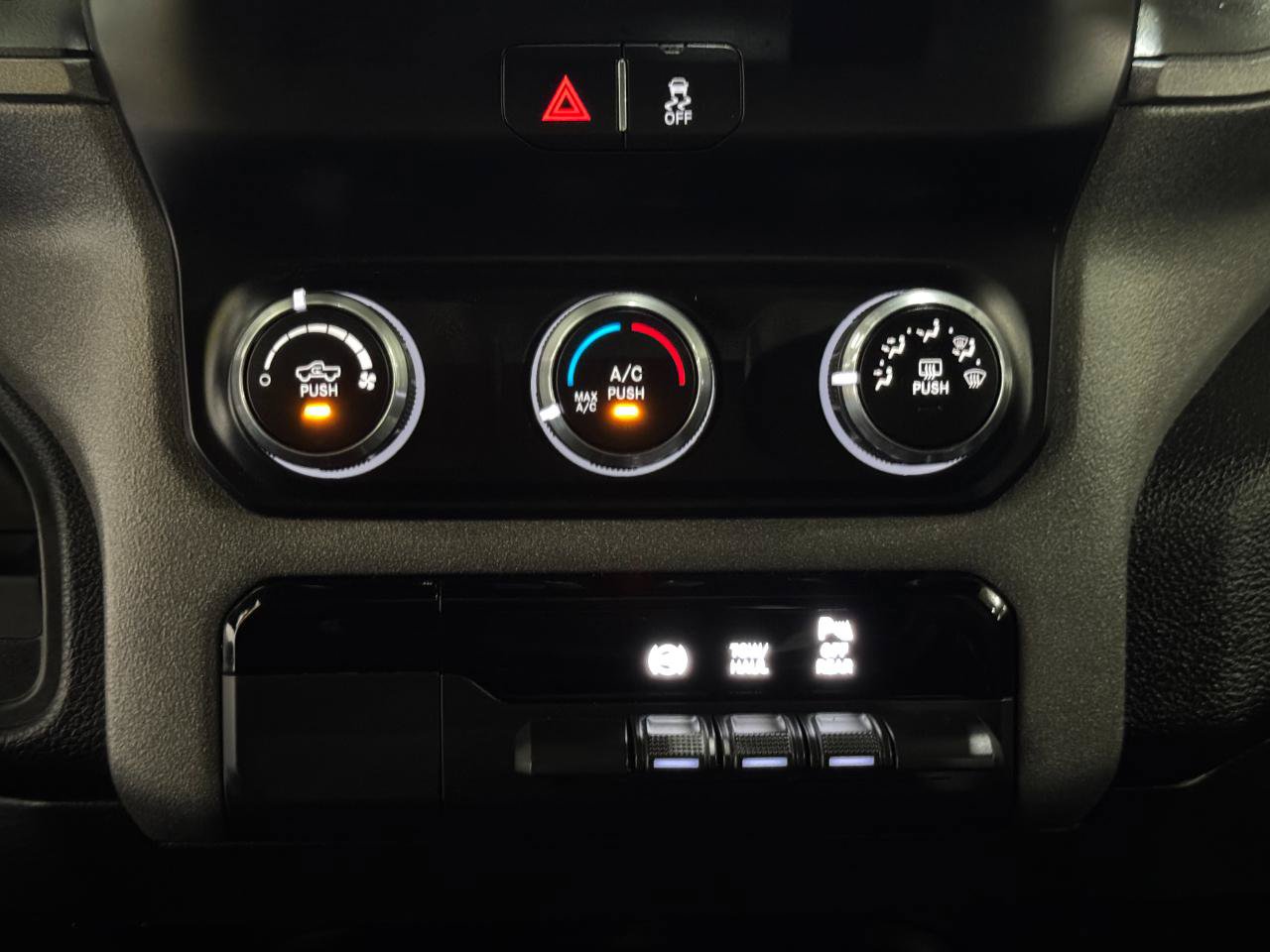 Used 2022 RAM 2500 Tradesman AWD/4WD image 31
