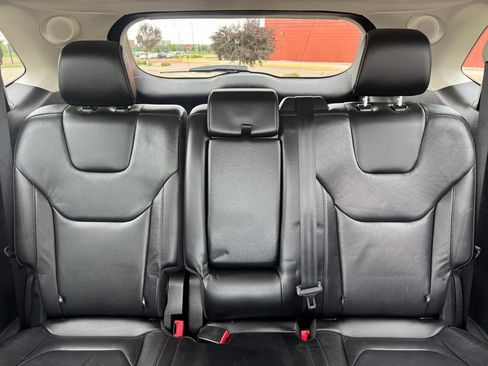 Used 2020 Ford Edge Titanium AWD/4WD image 28
