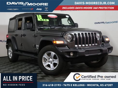 Used 2018 Jeep Wrangler Unlimited Sport S AWD/4WD image 1