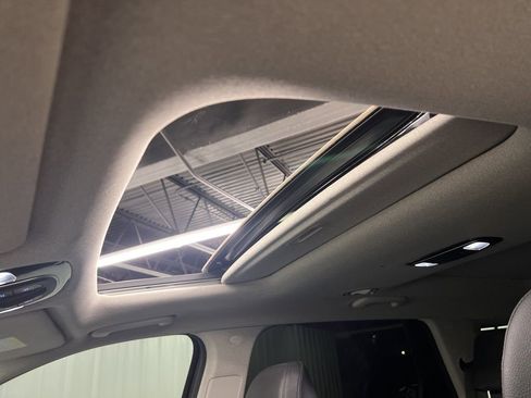 Used 2024 Hyundai Palisade Limited image 24