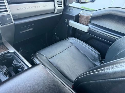 Used 2017 Ford F250 Lariat w/ Chrome Package AWD/4WD image 25