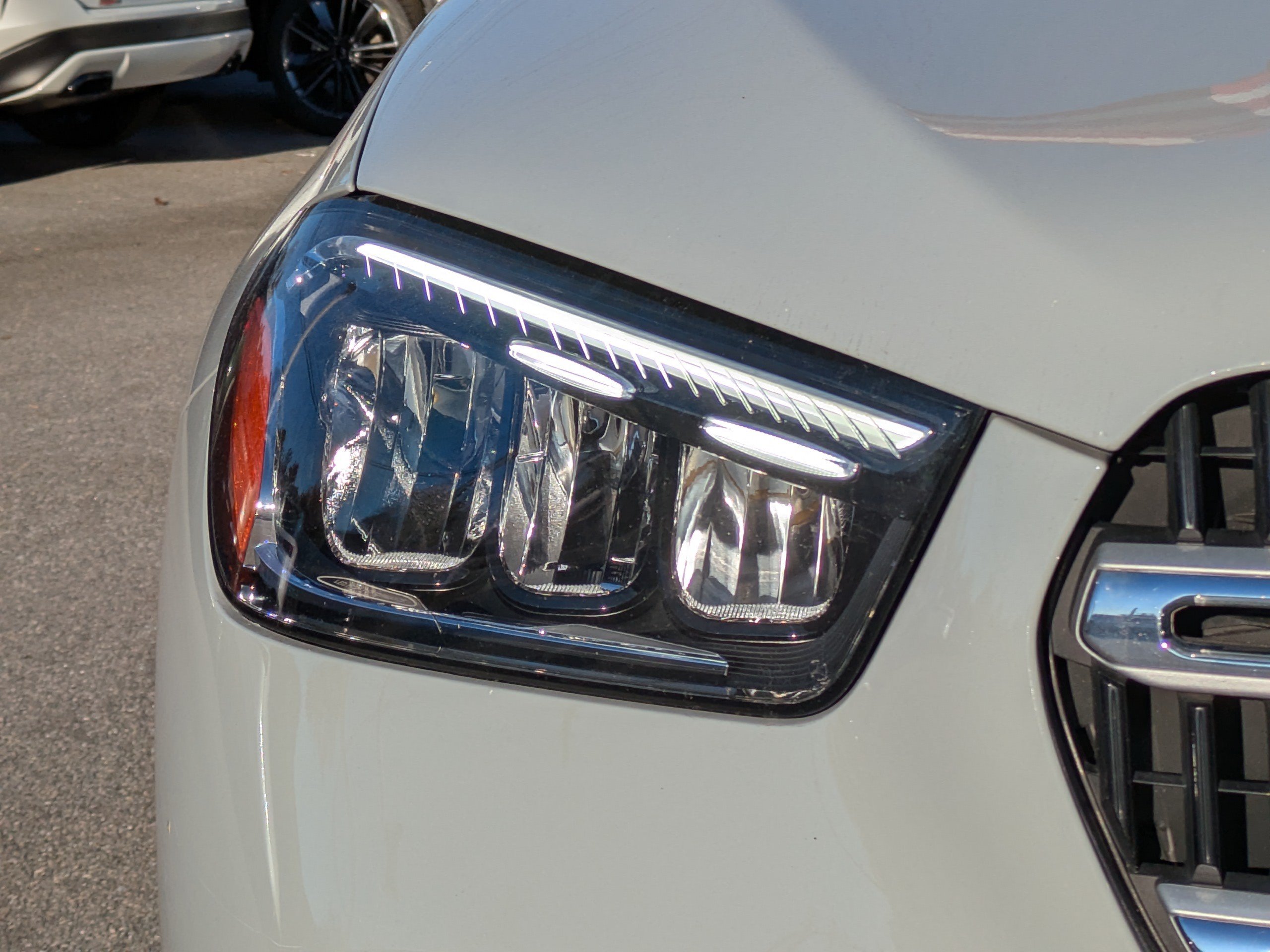 Used 2024 Mercedes-Benz GLE 350 4MATIC image 9