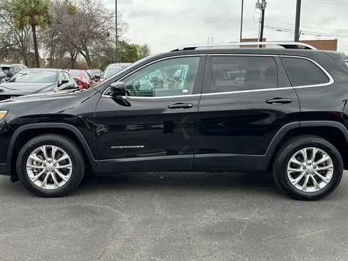 Used 2019 Jeep Cherokee Latitude w/ Popular Appearance Group image 5
