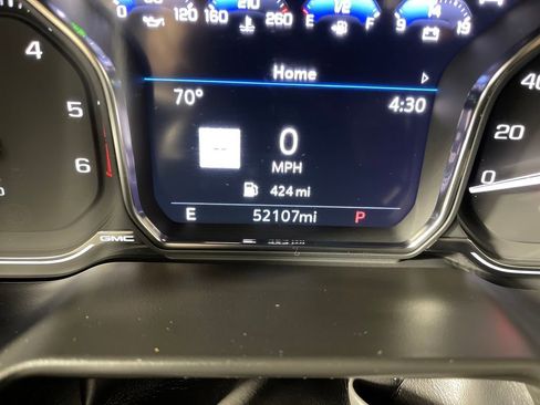 Used 2021 GMC Yukon SLT w/ Rear Media and Nav Package image 19